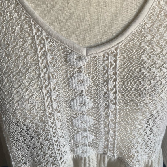 SHEIN-CREAM EMBROIDERED TOP-WOMENS SIZE 4X - Picture 5 of 6